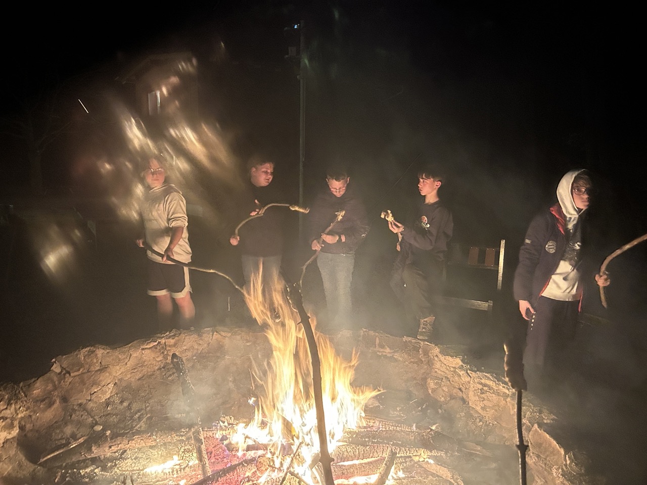 Klassenfahrt 6 25 Lagerfeuer2 Groß